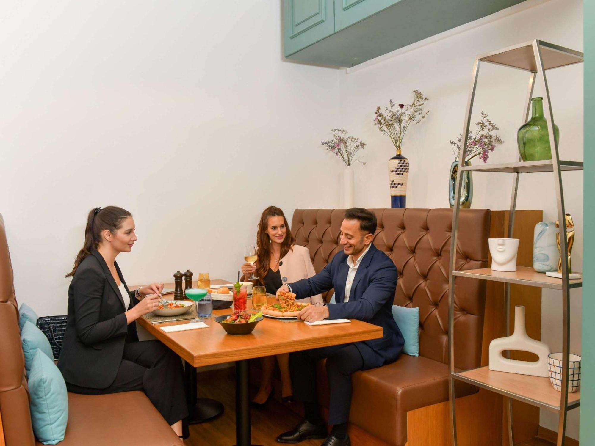 Ibis Doha Hotel Kültér fotó